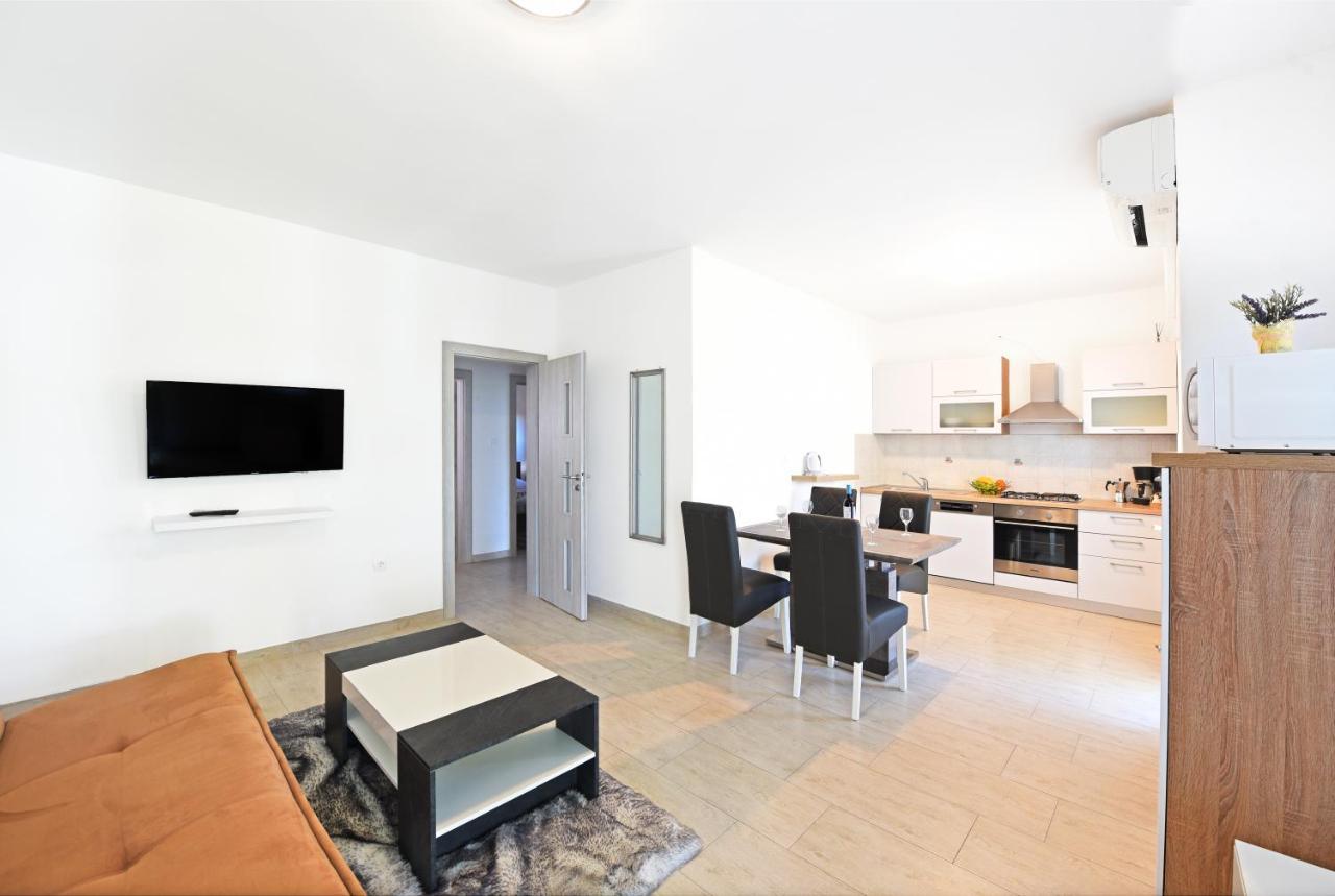 Apartments Mirasol Umag Exterior foto